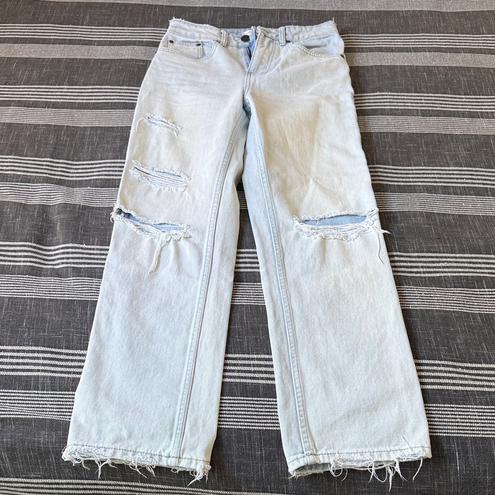 Amuse Society Light Blue Distressed Straight Leg Jeans